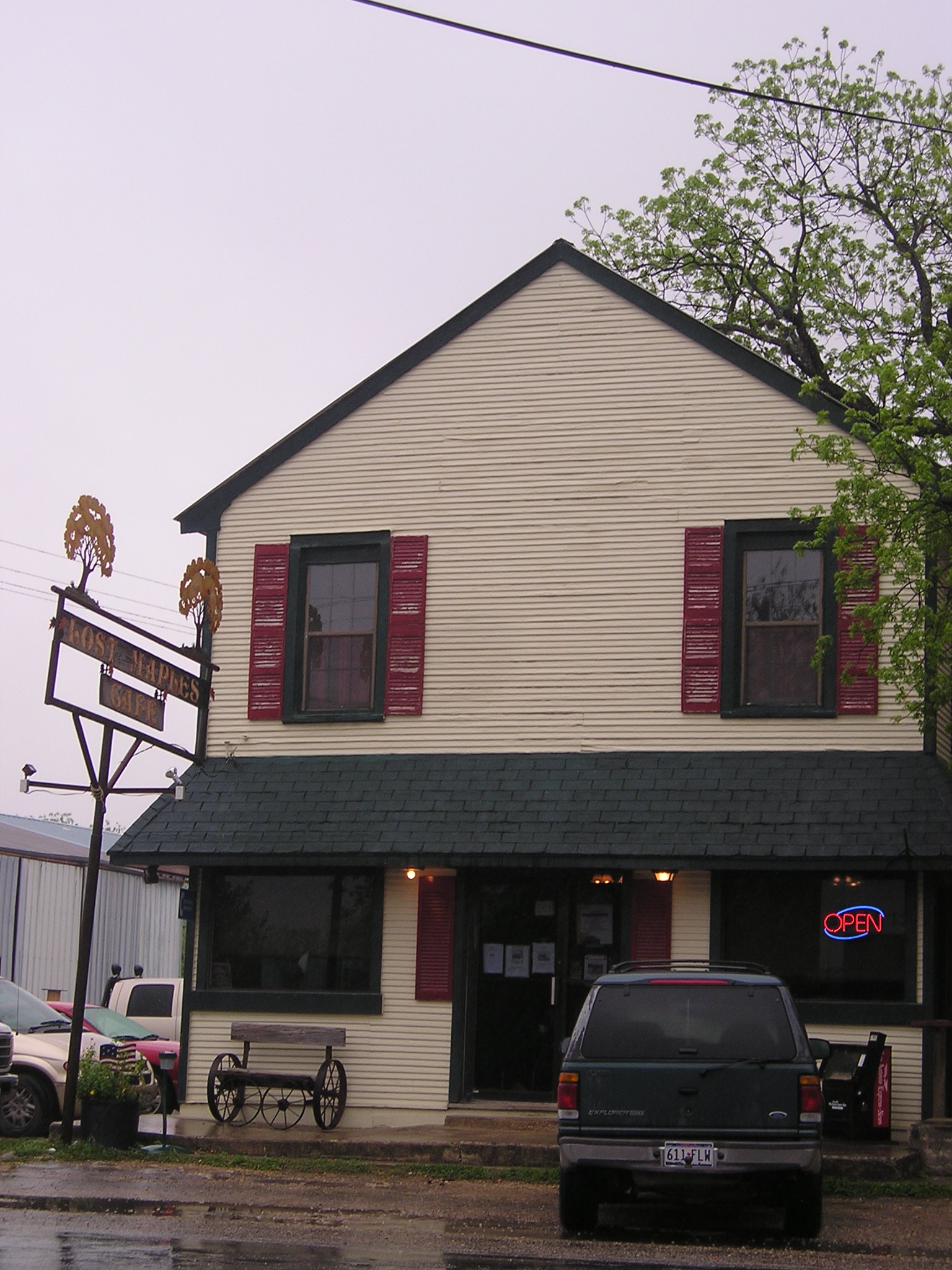 Lost Maple's Cafe